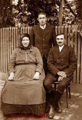 Frech Jakab family 1942